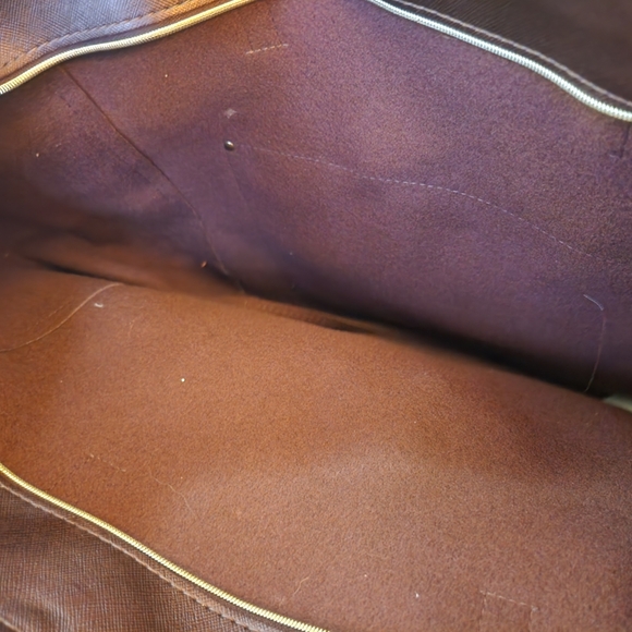 Purse - Picture 3 of 3